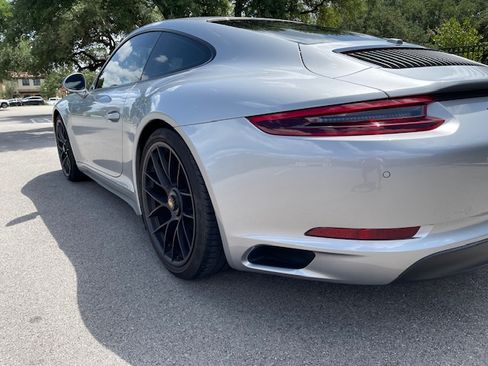 Used 2019 Porsche 911 Carrera GTS image 8