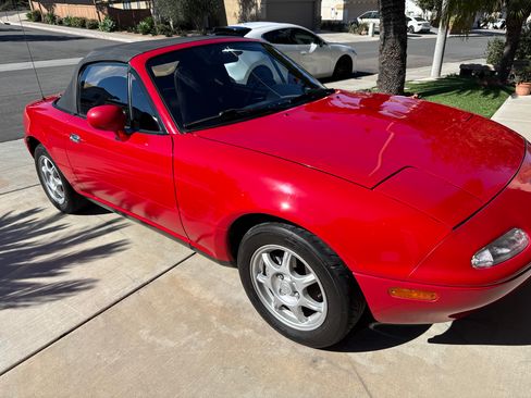 Used 1994 MAZDA MX-5 Miata image 16