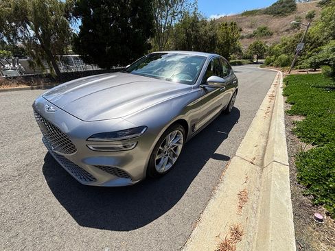 Used 2022 Genesis G70 2.0T RWD image 8