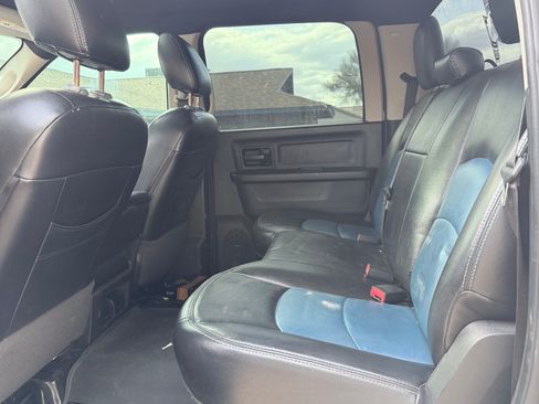 Used 2014 RAM 2500 Tradesman w/ Chrome Appearance Group image 5