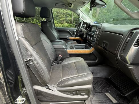 Used 2018 Chevrolet Silverado 3500 LTZ w/ Duramax Plus Package image 9