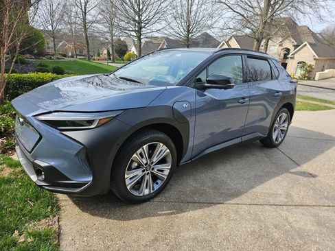 Used 2019 Subaru Ascent Limited w/ Popular Package #2 image 1