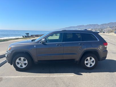 Used 2017 Jeep Grand Cherokee Laredo w/ Quick Order Package 23E