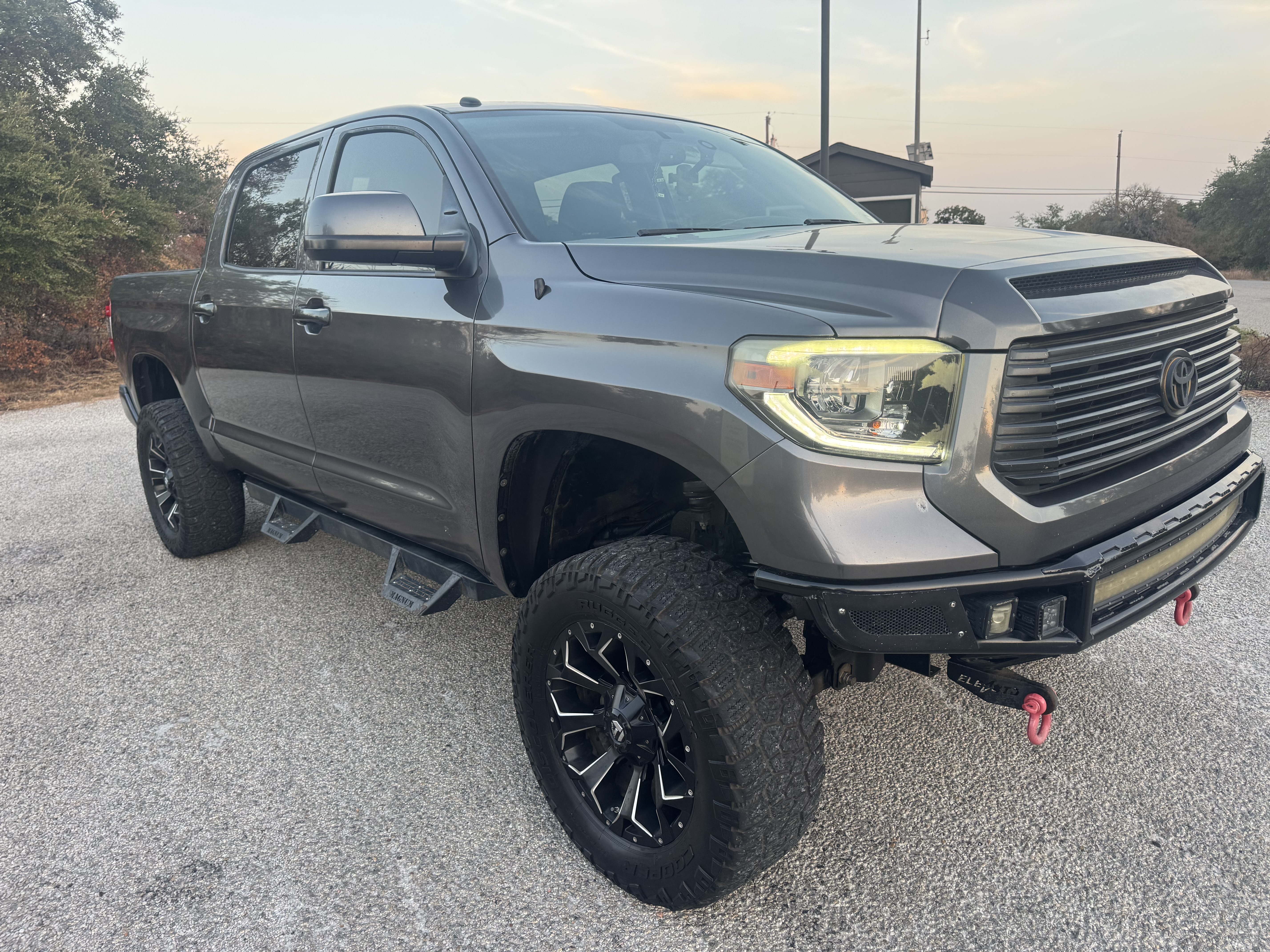 Used 2014 Toyota Tundra SR5 w/ SR5 Upgrade Package RWD image 5