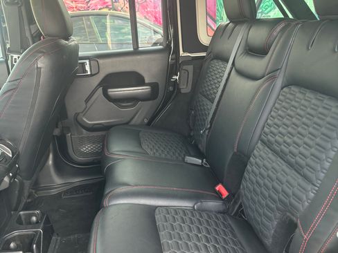 Used 2020 Jeep Wrangler Unlimited Sport S image 12