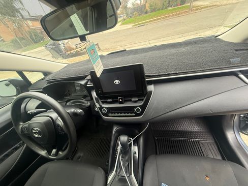 Used 2024 Toyota Corolla LE image 4