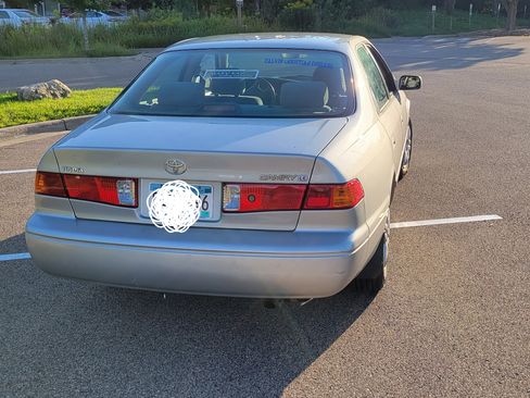 Used 2001 Toyota Camry CE image 5