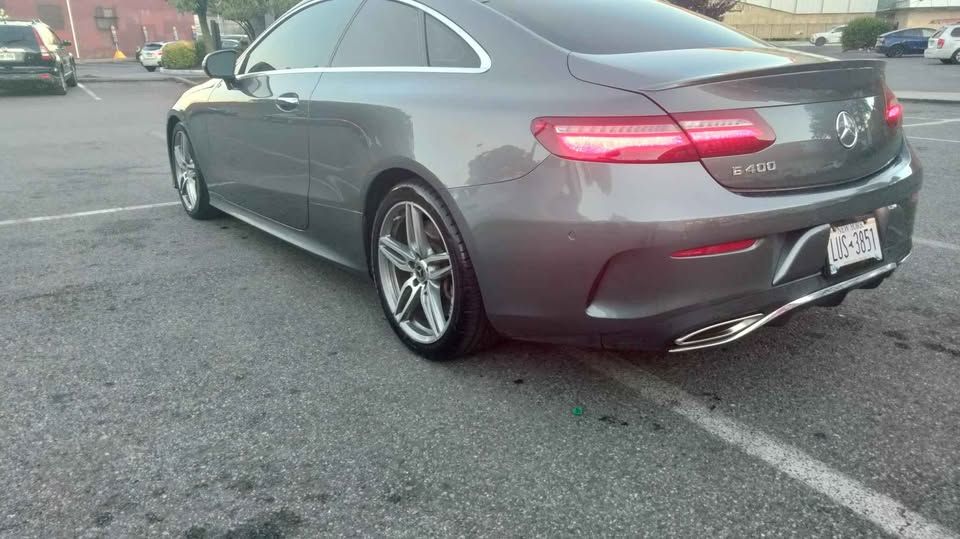 Used 2018 Mercedes-Benz E 400 Coupe image 4