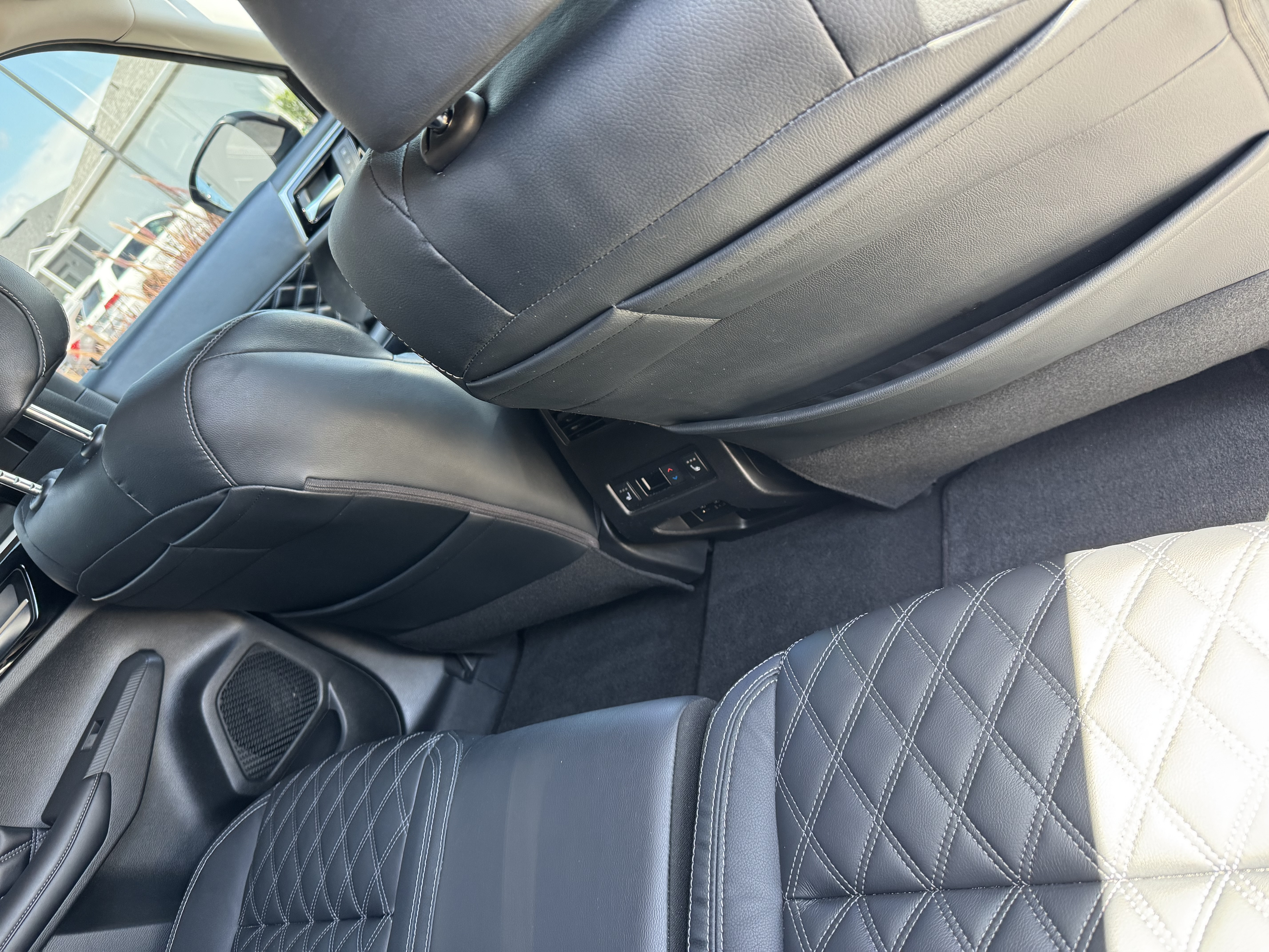 Used 2022 Mitsubishi Outlander SEL FWD image 19