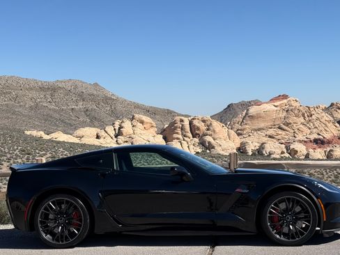 Used 2017 Chevrolet Corvette Z06 image 4