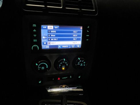 Used 2012 Dodge Challenger SRT8 w/ Premium Sound Group image 19