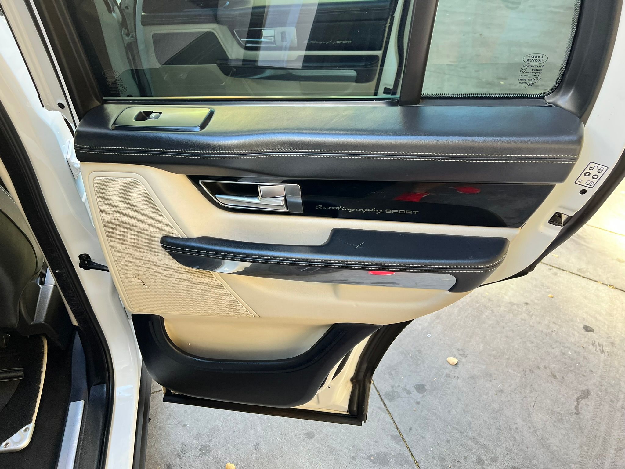 Used 2012 Land Rover Range Rover Sport Autobiography AWD/4WD image 29