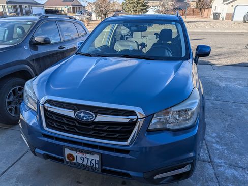 Used 2017 Subaru Forester 2.5i Premium image 2