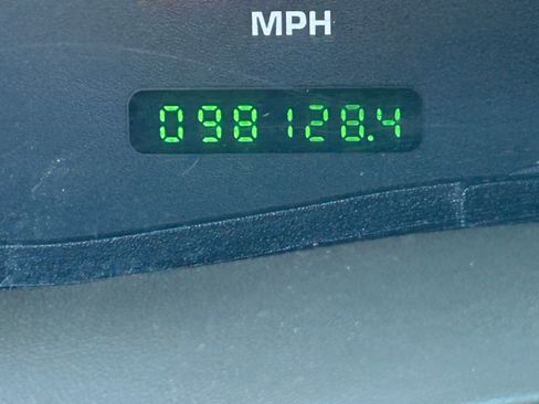 Used 2003 Ford F350 XL image 10