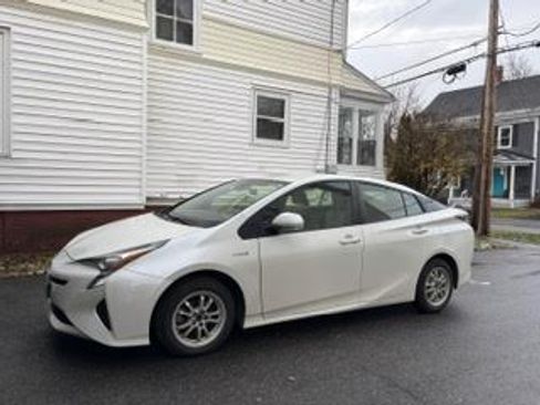 Used 2017 Toyota Prius Four Touring image 20