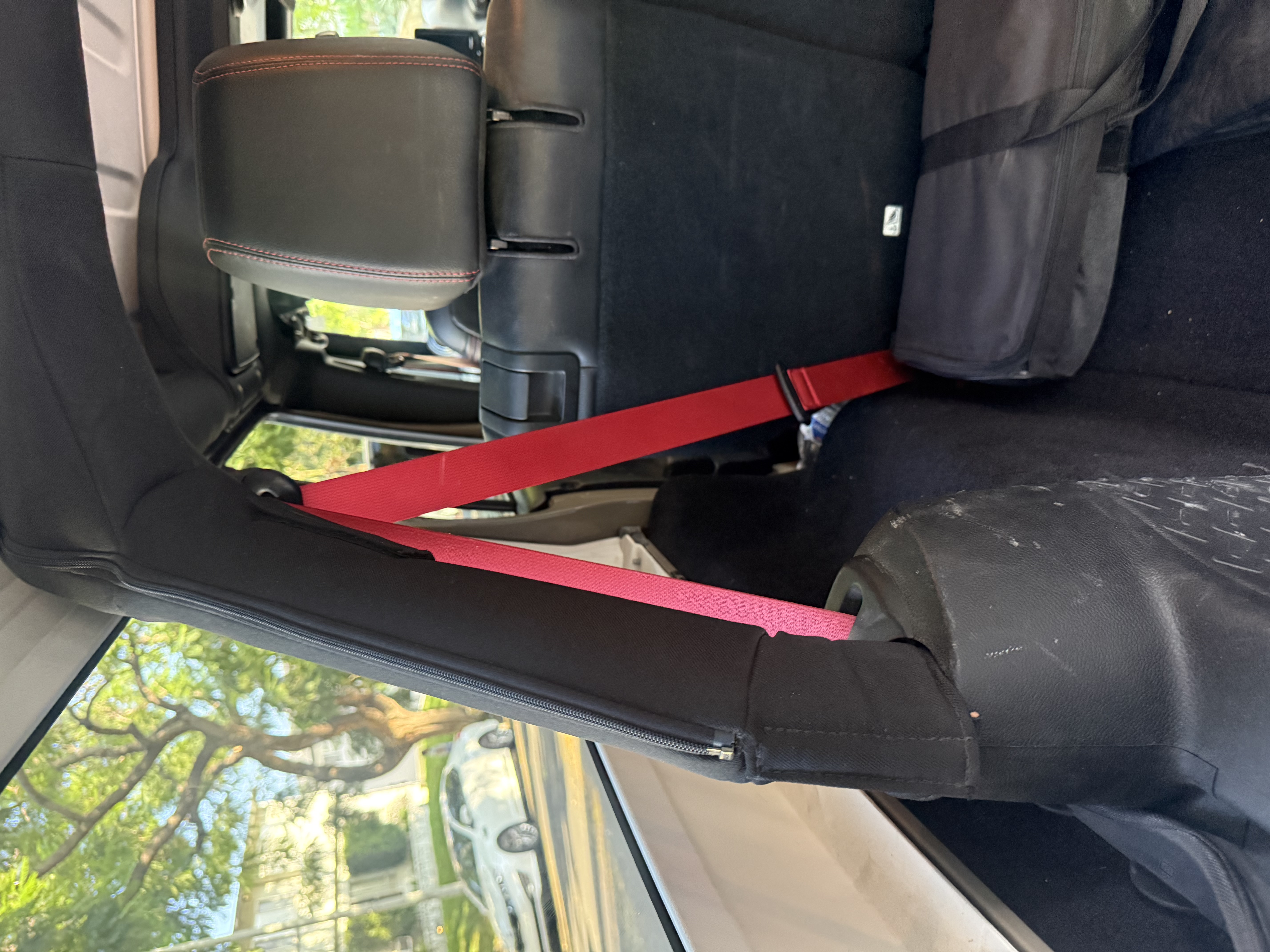 Used 2017 Jeep Wrangler Unlimited Rubicon AWD/4WD image 15