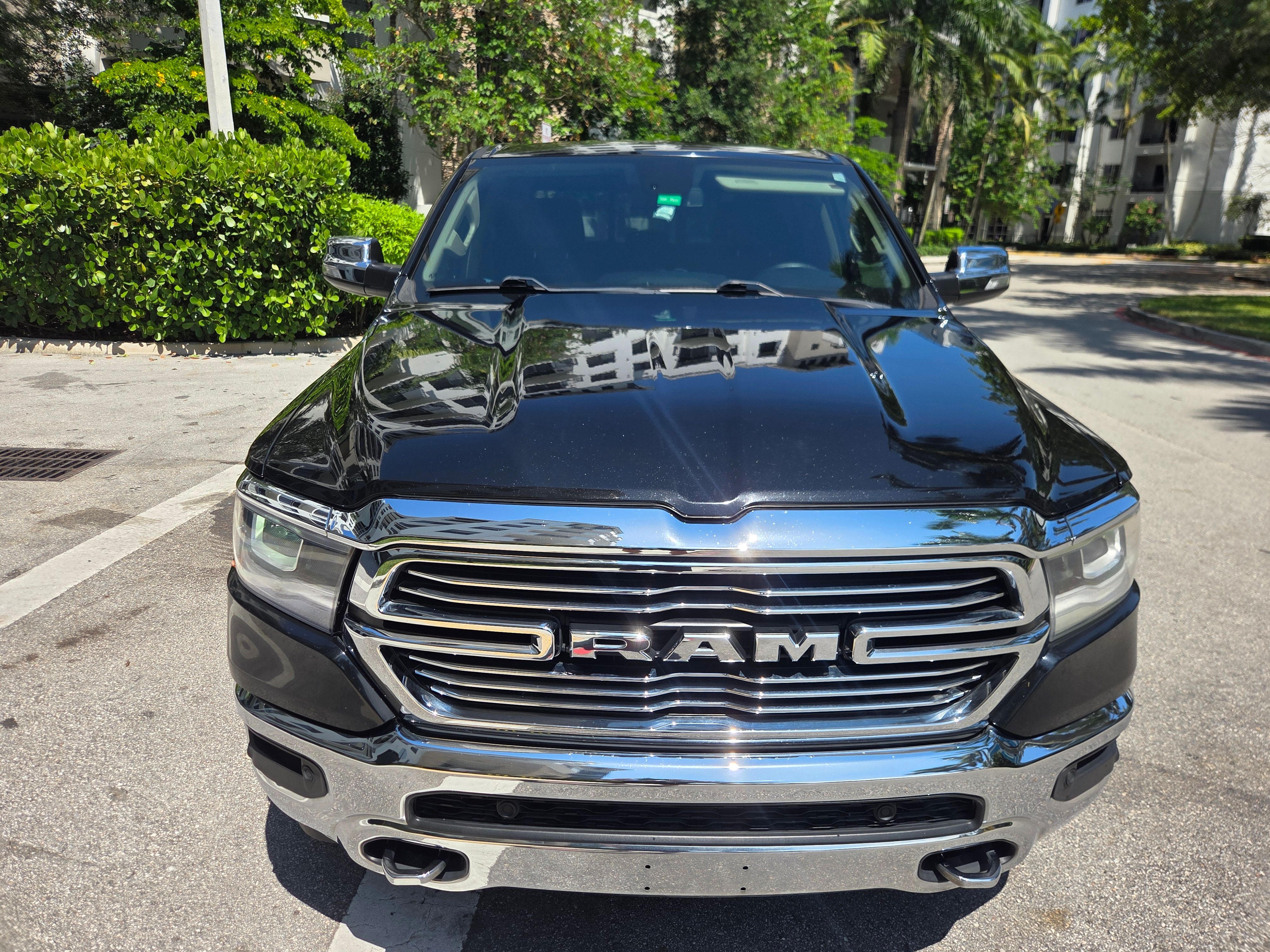 Used 2019 RAM 1500 Laramie RWD image 1