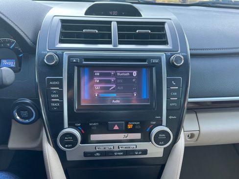 Used 2014 Toyota Camry XLE image 21