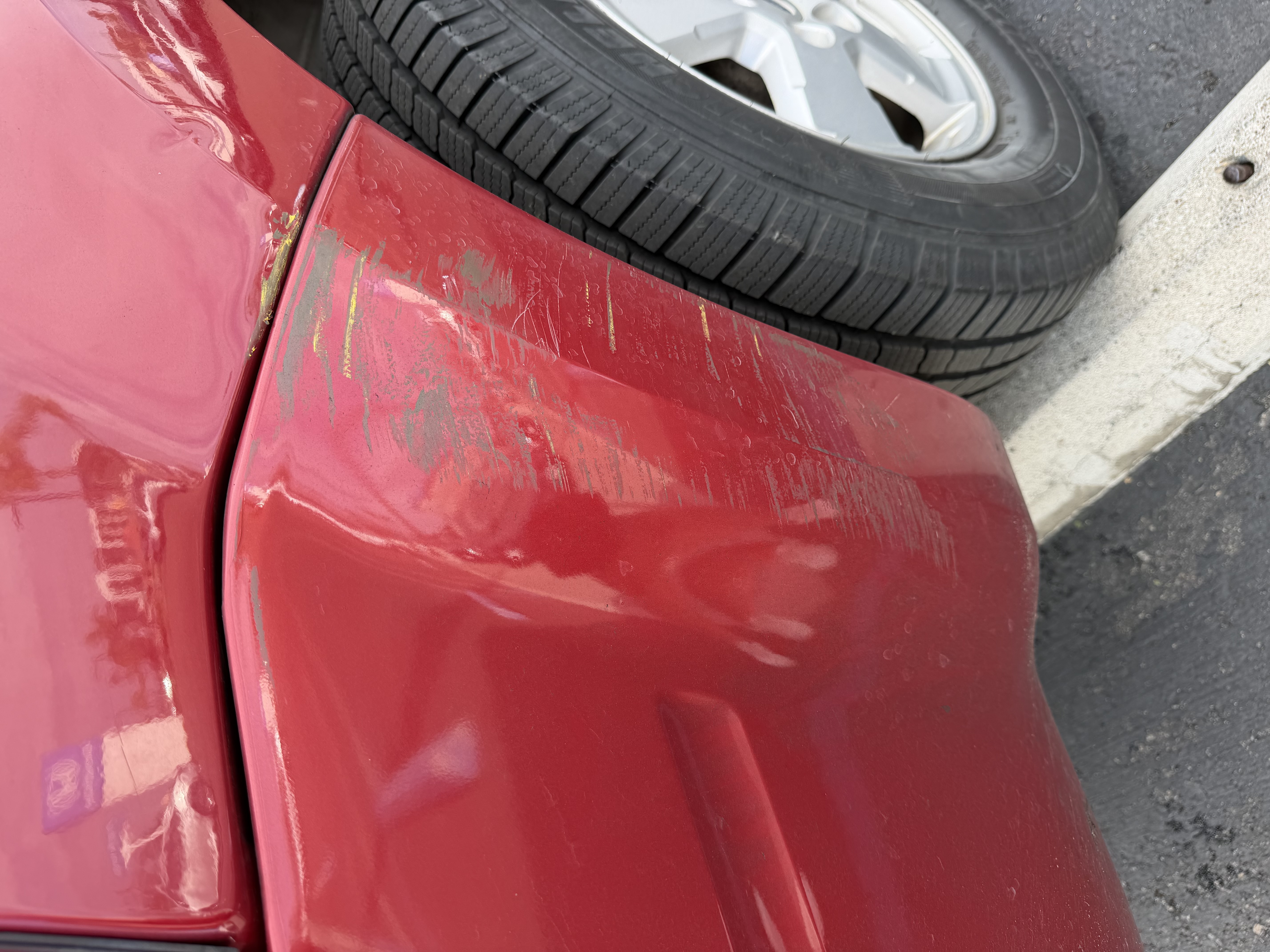 Used 2010 Ford Escape XLS AWD/4WD image 24