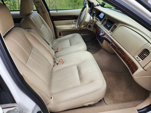 Used 2007 Mercury Grand Marquis LS image 25