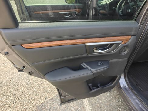 Used 2022 Honda CR-V Touring image 24