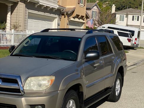 Used 2006 Toyota 4Runner SR5 image 1