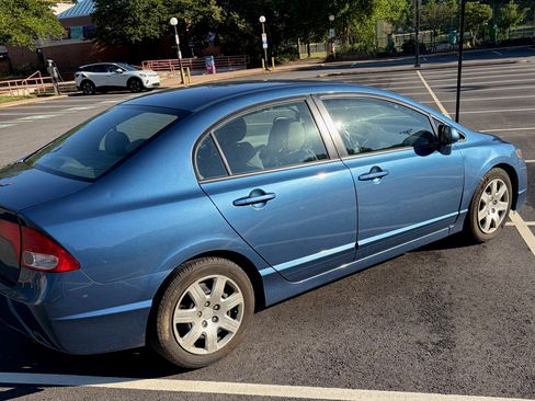 Used 2010 Honda Civic LX image 13