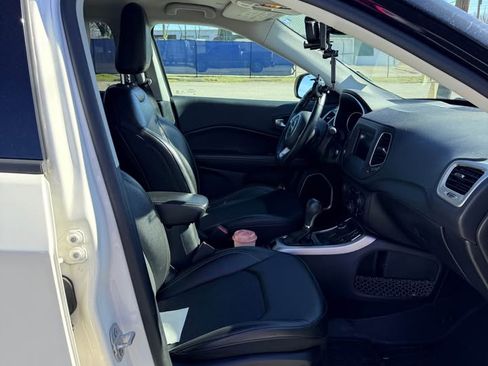 Used 2019 Jeep Compass Latitude w/ Safety & Security Group image 8