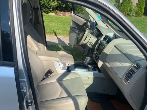 Used 2010 Mercury Mariner 2WD Hybrid image 5