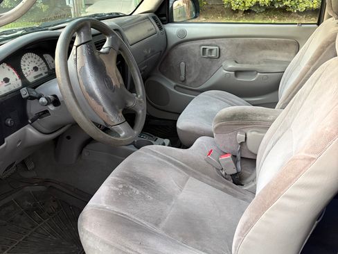 Used 2002 Toyota Tacoma PreRunner image 10