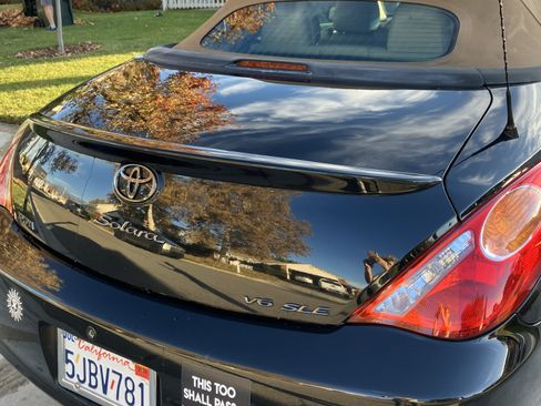 Used 2004 Toyota Solara SLE image 2