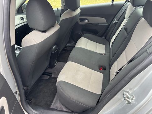 Used 2012 Chevrolet Cruze LS image 8