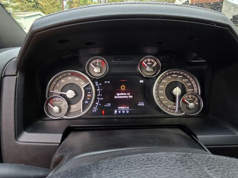 Used 2018 RAM 3500 Laramie Longhorn image 17