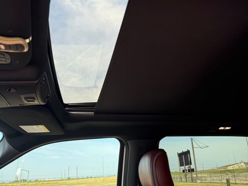 Used 2020 Ford F150 Platinum w/ Equipment Group 701A Luxury image 11