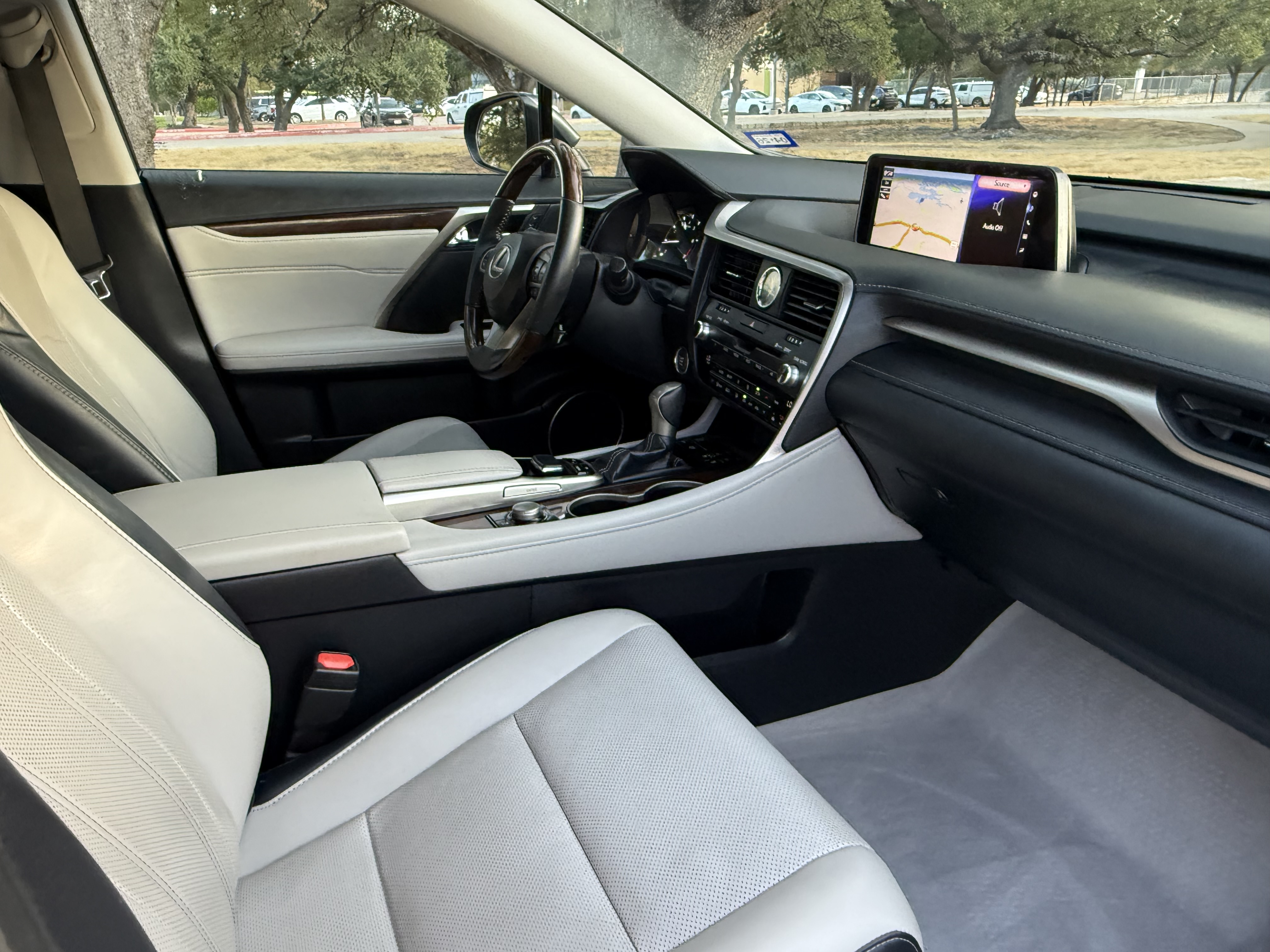 Used 2017 Lexus RX 350 FWD w/ Premium Package image 14