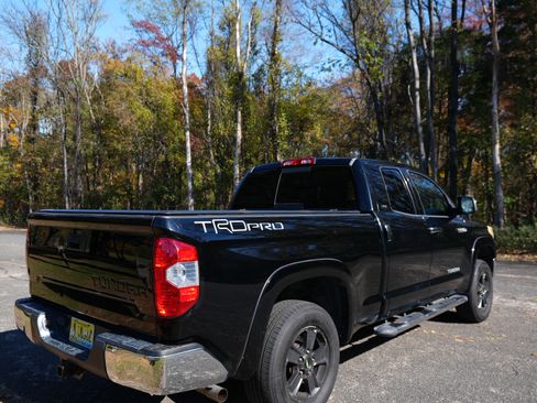 Used 2015 Toyota Tundra SR5 image 2