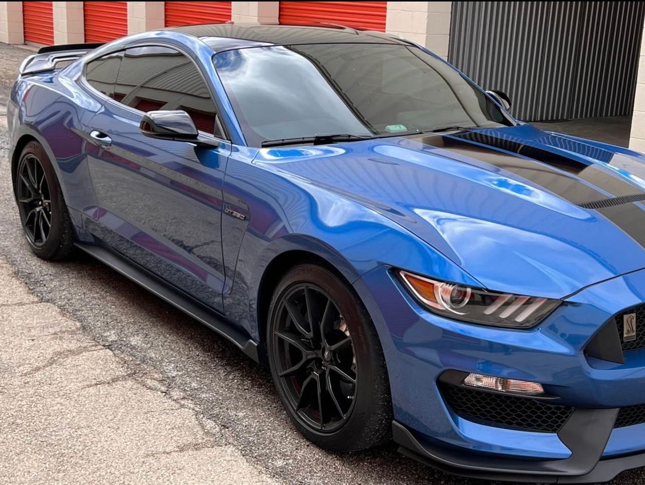 Used 2019 Ford Mustang Shelby GT350 w/ Technology Package RWD image 14
