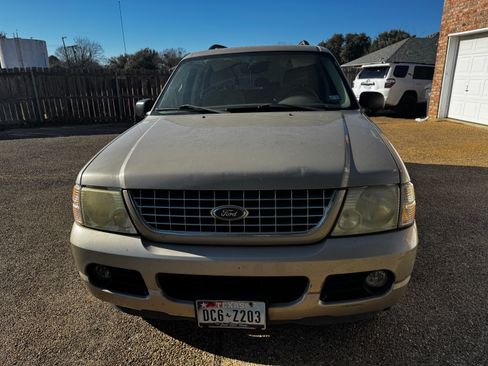 Used 2004 Ford Explorer Sport XLT image 5
