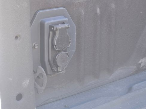 Used 2022 Ford F350 Lariat w/ Tremor Off-Road Package image 19