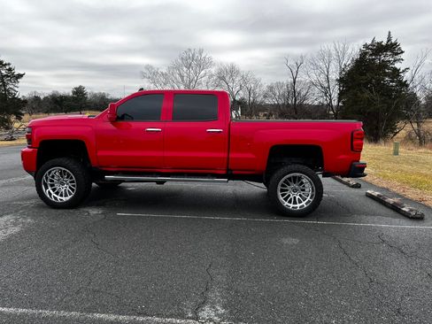 Used 2018 Chevrolet Silverado 2500 LTZ w/ Duramax Plus Package image 5