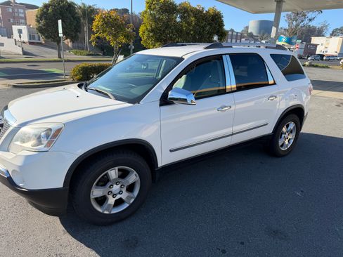 Used 2011 GMC Acadia SL image 5