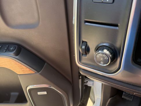Used 2015 Chevrolet Silverado 1500 LTZ w/ Texas Edition, 1LZ Trim RWD image 16