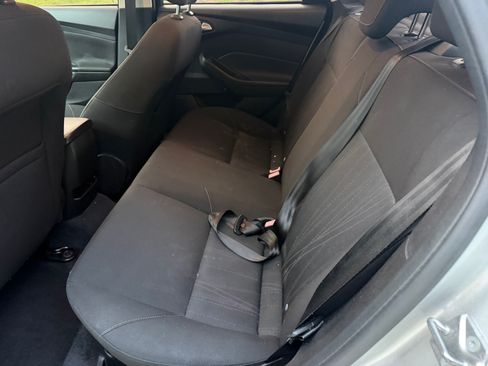 Used 2015 Ford Focus SE FWD image 10