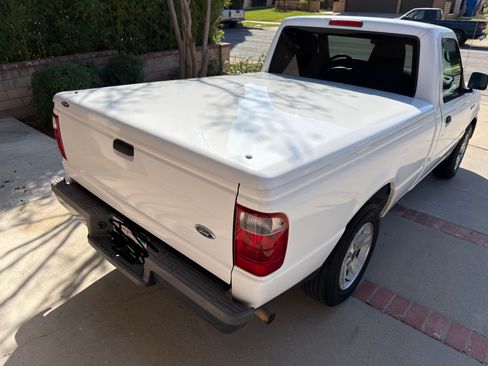 Used 2004 Ford Ranger XL image 2