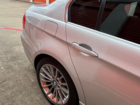 Used 2011 BMW 335i Sedan RWD image 19