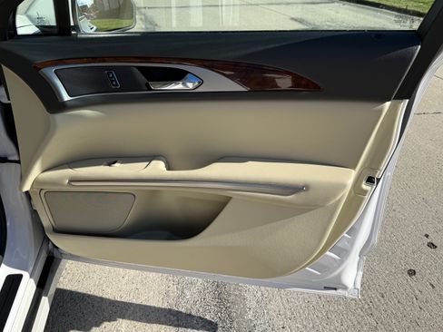 Used 2015 Lincoln MKZ AWD w/ Equipment Group 102A Reserve image 15