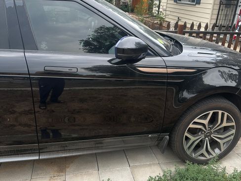 Used 2020 Land Rover Range Rover Evoque R-Dynamic HSE AWD/4WD image 9