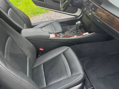 Used 2012 BMW 335i xDrive Coupe AWD/4WD image 16