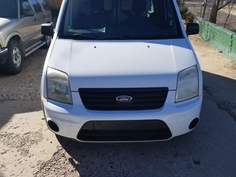 Used 2010 Ford Transit Connect XLT image 6