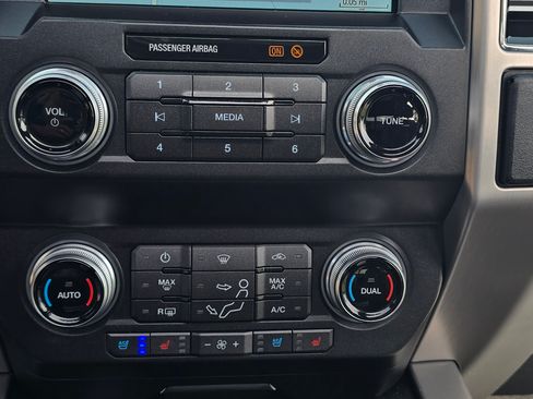 Used 2019 Ford F350 Platinum w/ Platinum Ultimate Package image 12